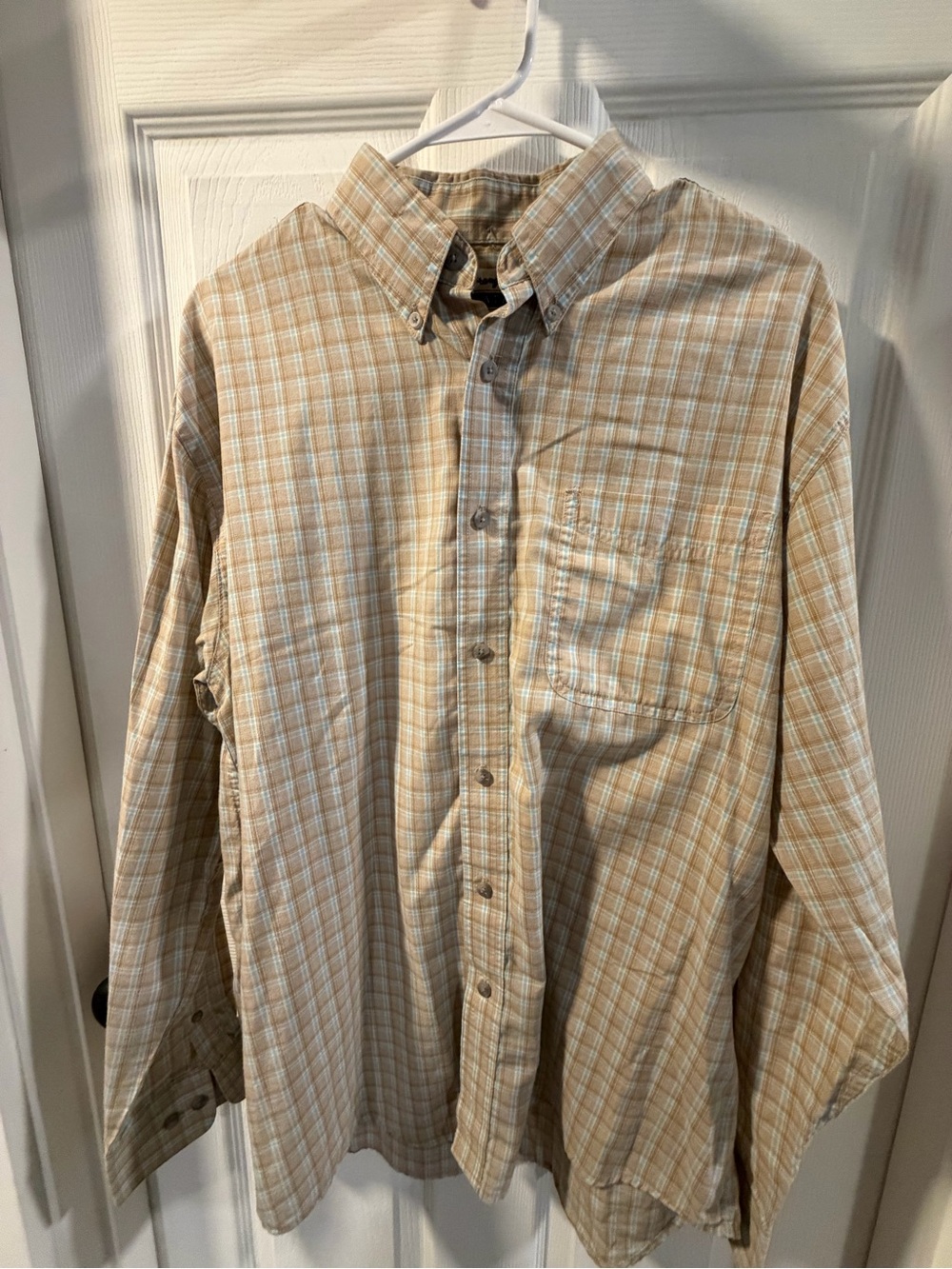 Wrangler Riata Beige/Blue Plaid Button-Down Shirt
